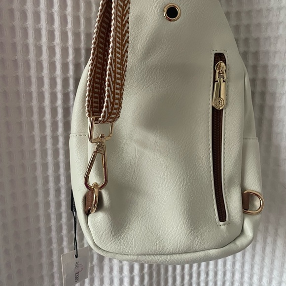 NWT BOSTANTEN Sling Bag Cross Body Bag Trendy Leather Crossbody Purse - Picture 8 of 12